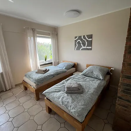 Klamar Monteur Wohnzimmer Esszimmer 1 Schlafzimmer Kueche Diele Bad In Erftstadt Niederberg *